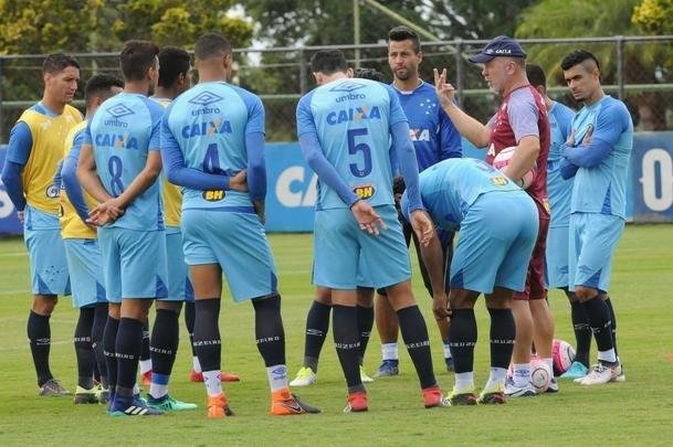 Galeria de fotos do treino do Cruzeiro nesta quarta-feira, na Toca da Raposa II (Paulo Filgueiras/EM D.A Press)