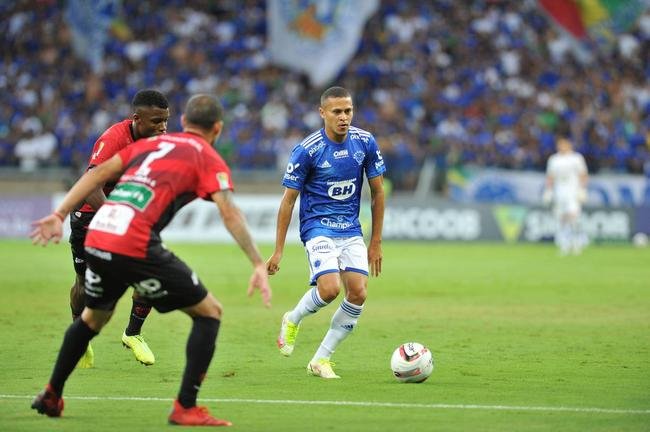 Fotos do jogo entre Cruzeiro e Pouso Alegre