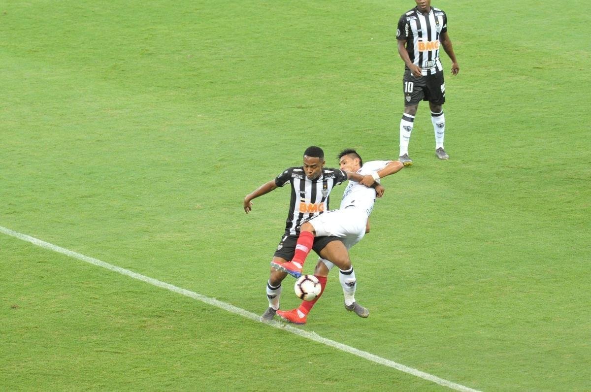 Fotos do duelo entre Atltico e Cerro Porteo, no Mineiro, pelo Grupo E da Copa Libertadores