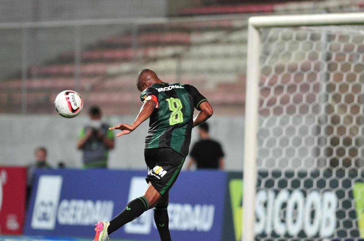 Amrica e Democrata-GV se enfrentaram no Independncia pela 2 rodada do Campeonato Mineiro