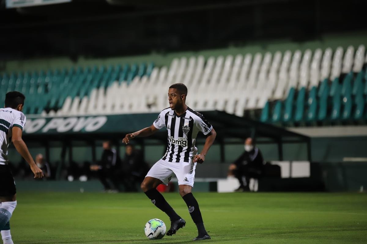 Atltico venceu Coritiba por 1 a 0
