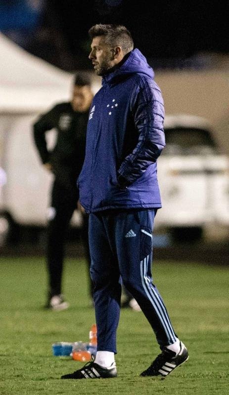 Fotos da partida entre Londrina e Cruzeiro, pela S�rie B