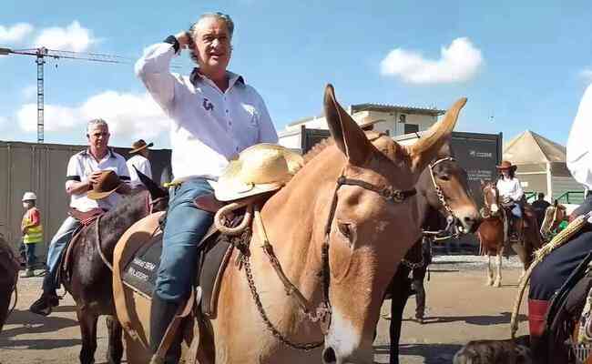 Presidente do Atltico, Srgio Coelho fez peregrinao a cavalo de BH at Aparecida
