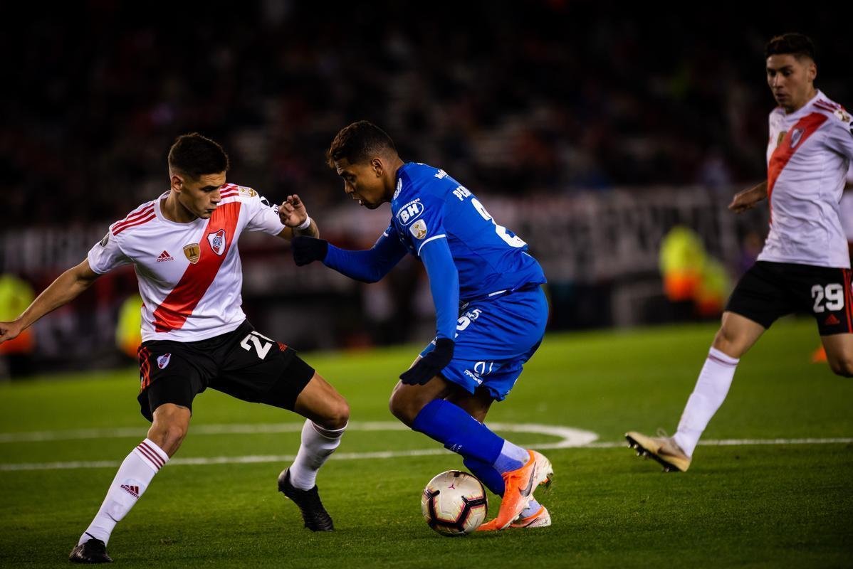 Fotos do segundo tempo do duelo entre River Plate e Cruzeiro, no Monumental de Núñez, em Buenos Aires, pela ida das oitavas de final da Copa Libertadores