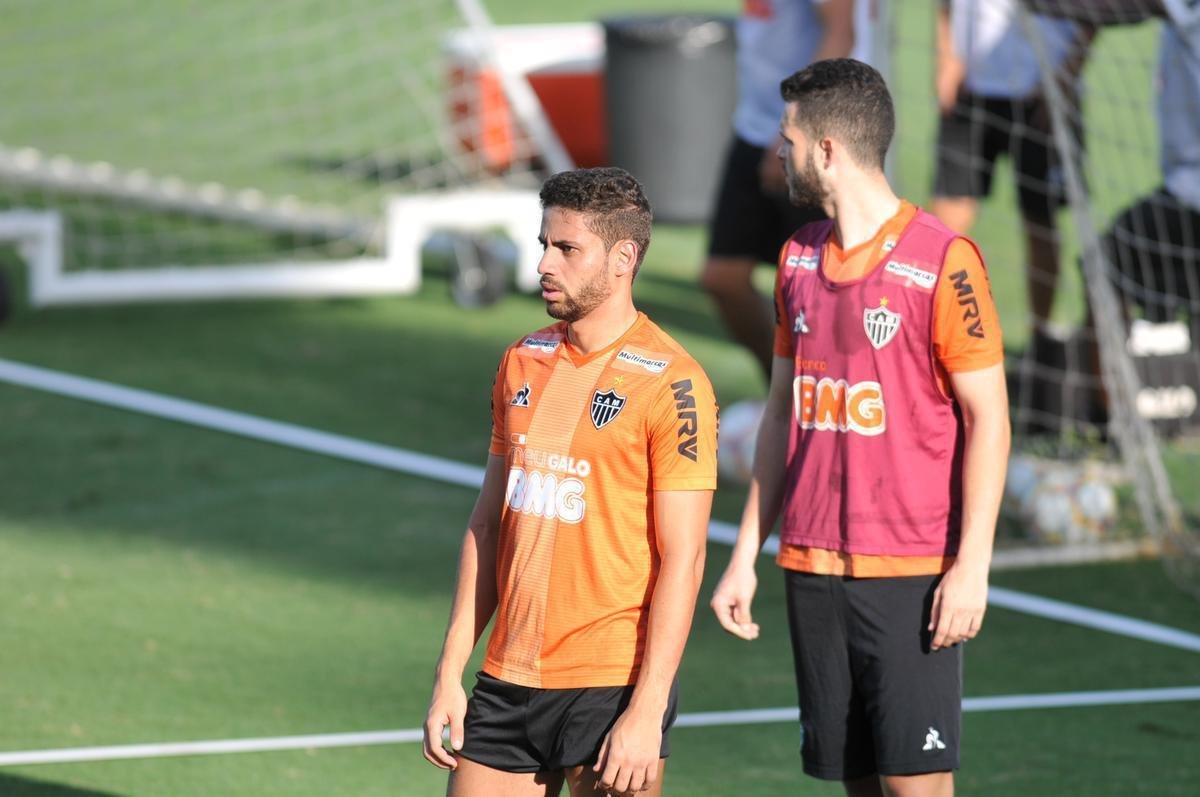 Fotos do treino do Atltico nesta quarta-feira na Cidade do Galo. Time dirigido por James Freitas se prepara para o clssico de sbado, s 19h, no Mineiro, pelo Mineiro