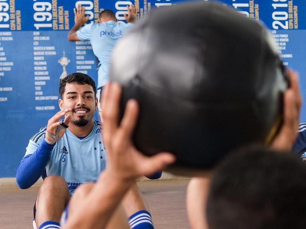 Matheus Bidu, lateral-esquerdo (fim de contrato). Acertou com o Corinthians