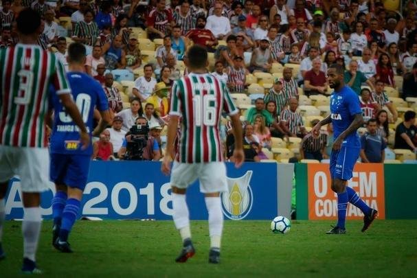 Fluminense e Cruzeiro em partida vlida pela segunda rodada do Brasileiro
