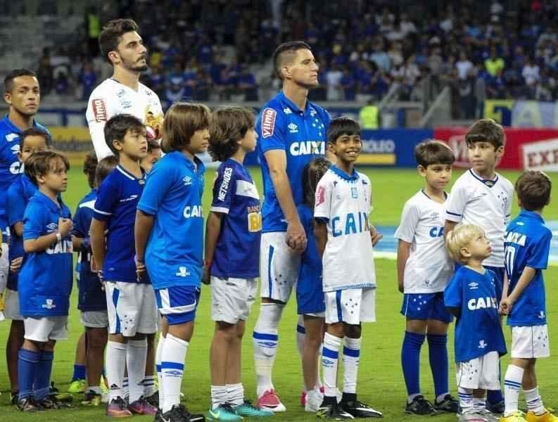 Denner Jonathan entrou em campo com Thiago Neves