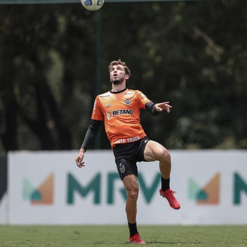 Elenco atleticano encerrou a preparao para enfrentar o Atltico-GO fora de casa 