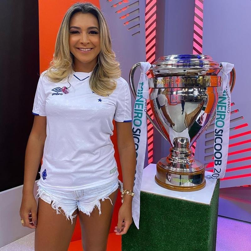 Dani Moraes, cantora
