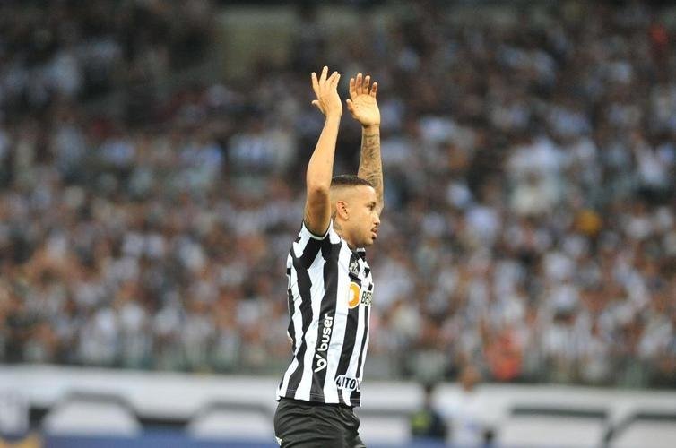 Fotos do jogo entre Atltico e Grmio, no Mineiro, em BH, pela 19 rodada do Campeonato Brasileiro