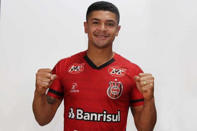 Denilson, volante (Brasil de Pelotas)