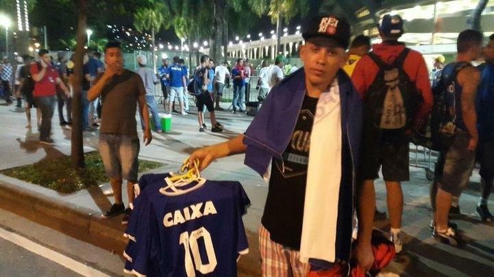 Mais de cinco mil cruzeirenses foram ao Maracanã acompanhar o primeiro jogo da decisão