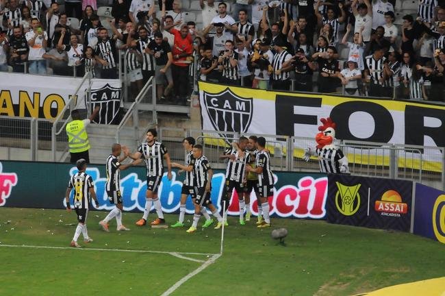 Atltico e Corinthians se enfrentaram no Mineiro, neste domingo (24), em jogo vlido pela 19 rodada da Srie A do Campeonato Brasileiro.