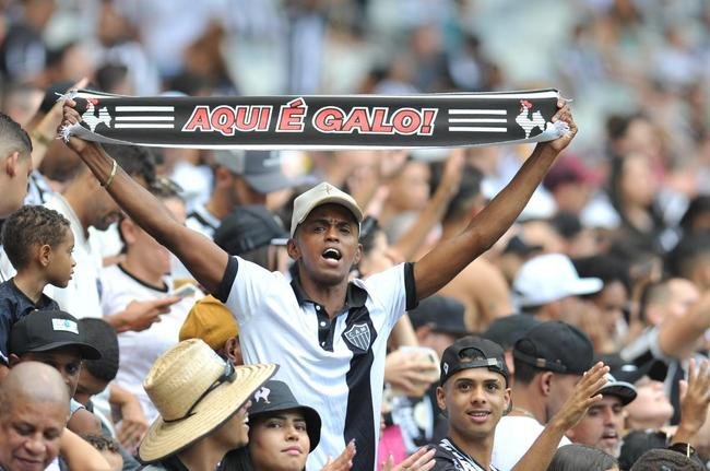 Torcida do Atl�tico no jogo contra o Internacional, no Mineir�o, na estreia da S�rie A do Campeonato Brasileiro