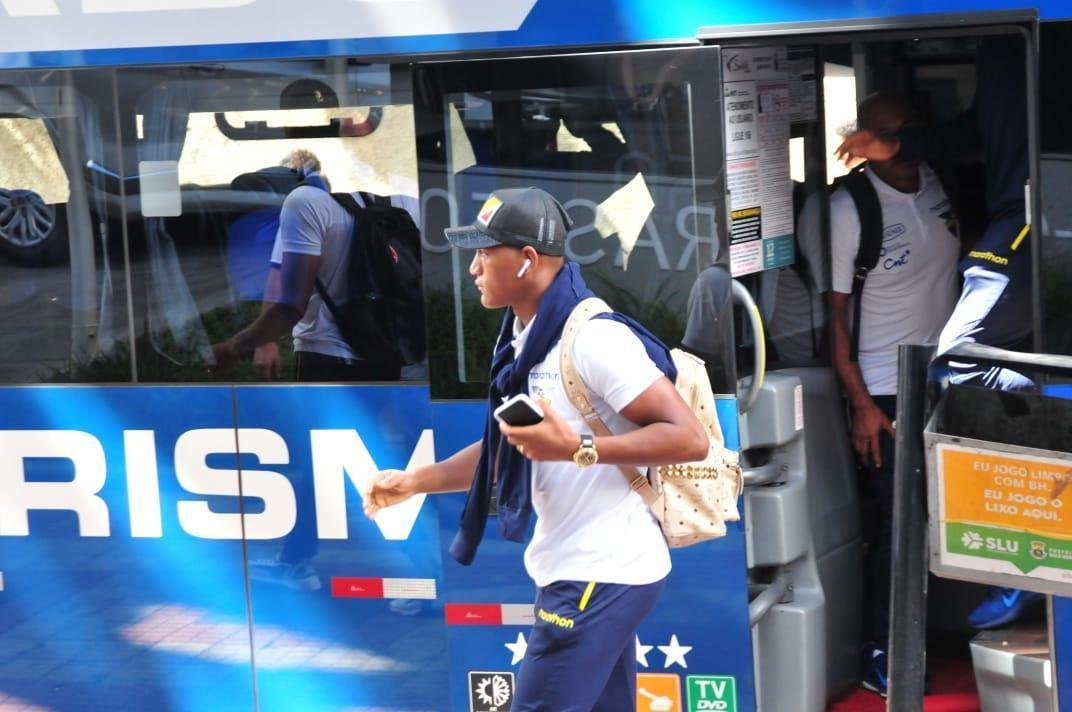 Delegao do Equador desembarcou nesta tera-feira em Belo Horizonte, onde estrear na Copa Amrica