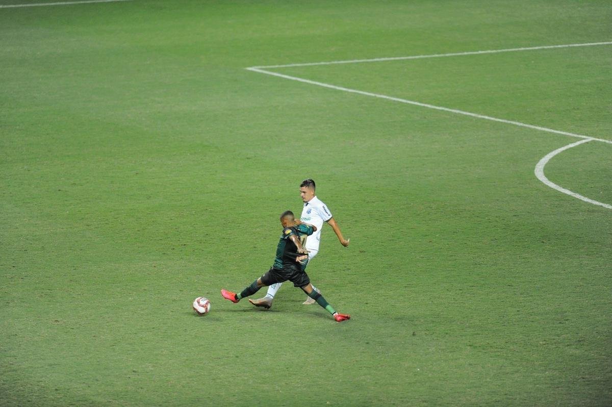 Fotos da vitria da Caldense sobre o Amrica, por 1 a 0, no Independncia, em Belo Horizonte, pela quarta rodada do Campeonato Mineiro de 2021. Atacante Amarildo marcou o nico gol da partida,