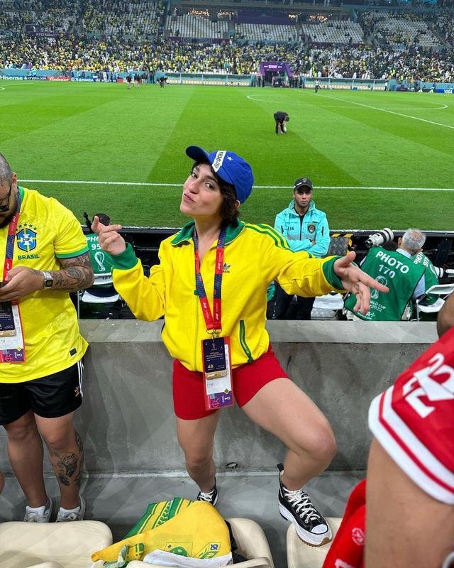 Valentina Bandeira - @valenbandeira - 616 mil seguidores