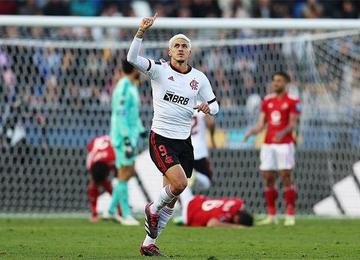 Em duas partidas, atacante do Flamengo marcou quatro gols e foi um dos destaques do torneio, apesar da campanha decepcionante do Rubro-Negro