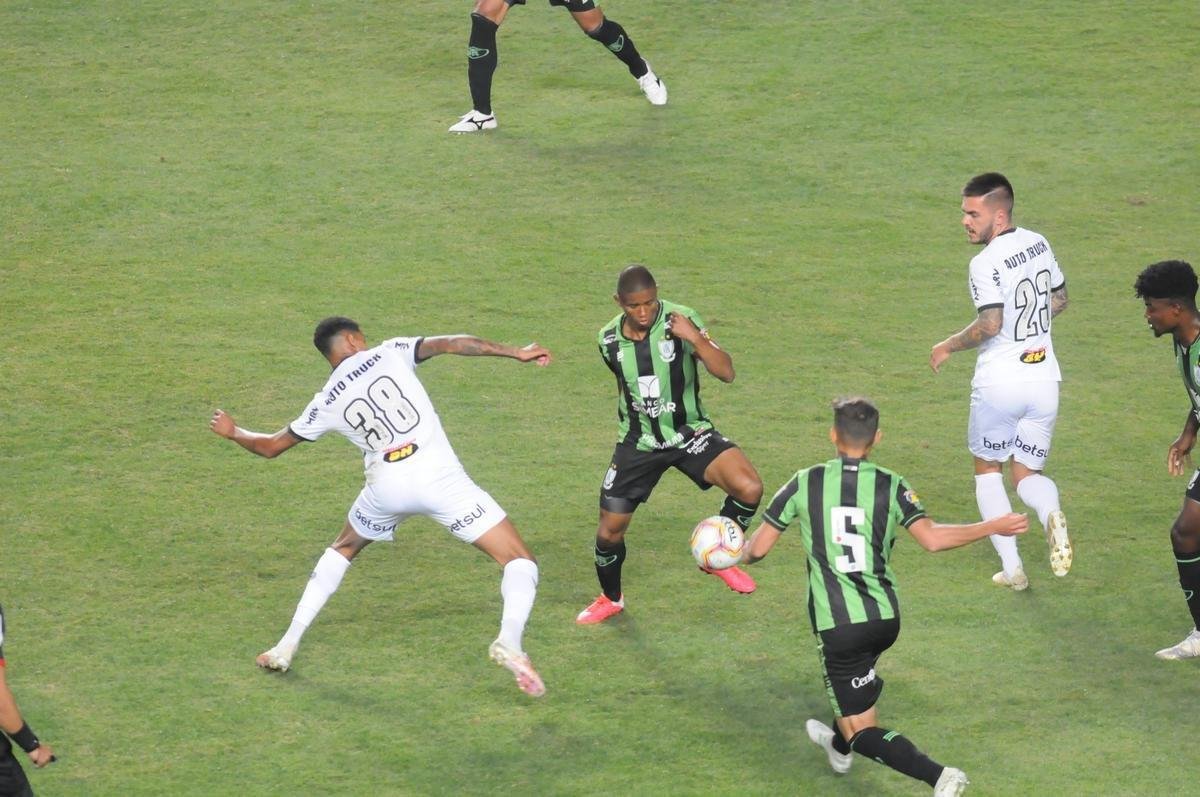 Fotos do clssico entre Amrica e Atltico, no Independncia, em duelo de volta da semifinal do Campeonato Mineiro