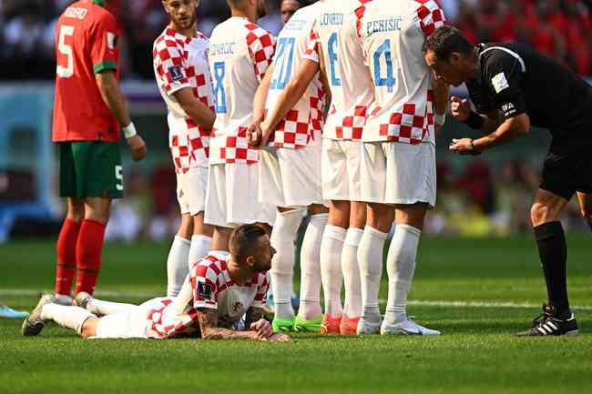 Croácia enfrenta Brasil com tradicional uniforme xadrez; entenda