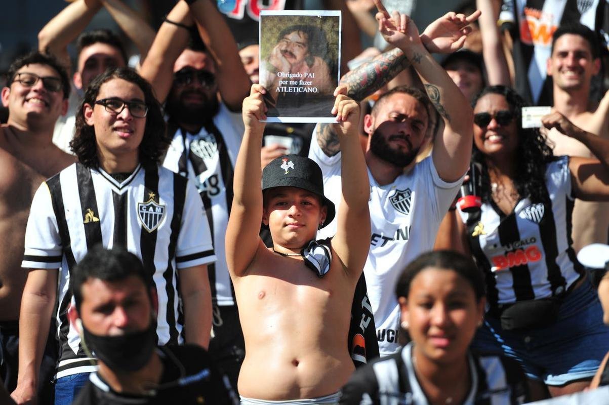 Festa da torcida do Atltico, no Mineiro, no jogo em que o time ergueu a taa de campeo brasileiro, diante do RB Bragantino