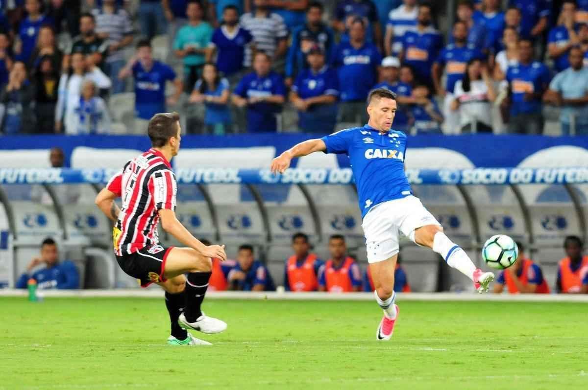 Imagens de Cruzeiro x So Paulo, pela quarta fase da Copa do Brasil, no Mineiro