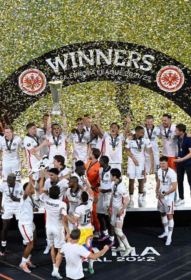 Eintracht bate o Rangers nos pnaltis, em Sevilla, e fatura a Liga Europa 