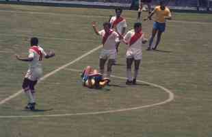 Nas quartas de final, Brasil goleou Peru por 4 a 2, em Guadalajara