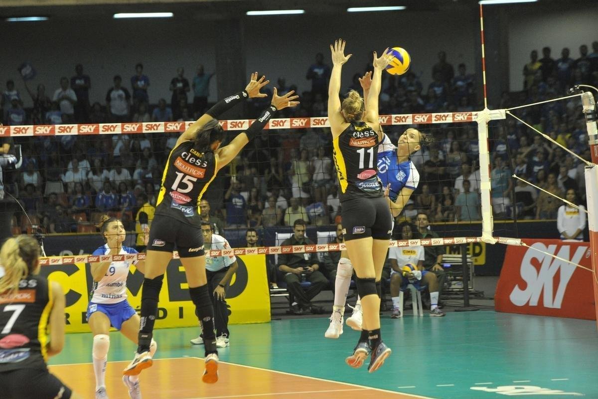 Minas x Praia: veja fotos da primeira partida da final