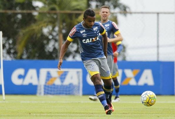 Mano comandou atividade tcnica nesta quarta, antes de Cruzeiro x Ponte, jogo de sbado, pela Srie A