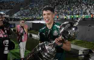 Fotos: festa dos jogadores do Palmeiras com a taa da Libertadores