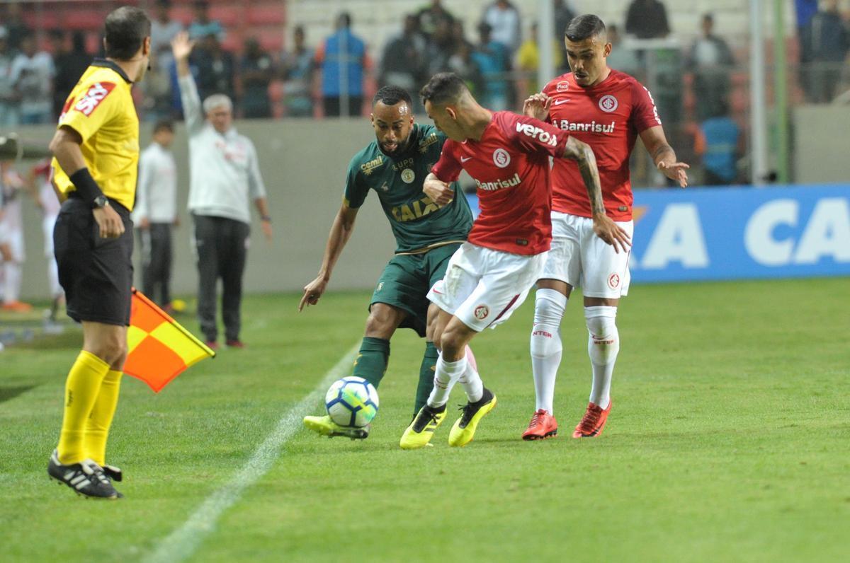 Fotos do jogo entre Amrica e Internacional, no Independncia, pela 15 rodada do Campeonato Brasileiro