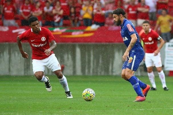 Imagens da vitria do Internacional sobre o Cruzeiro, por 1 a 0, no Beira-Rio, em Porto Alegre
