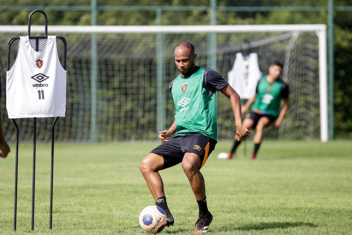 Nesta quinta-feira, sob o comando do treinador Daniel Paulista, Sport realizou primeiro trabalho ttico aps retorno s atividades