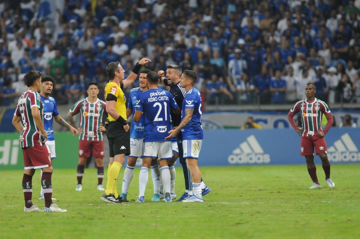Fotos do jogo de volta das oitavas de final da Copa do Brasil, no Mineiro, entre Cruzeiro e Fluminense (Juarez Rodrigues/EM/DAPress)