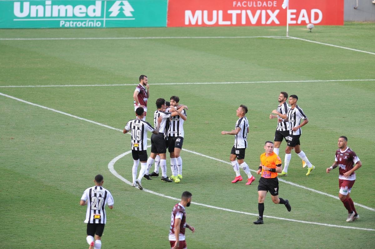 Fotos da vitria do Atltico sobre o Patrocinense, por 3 a 1, no Independncia, em Belo Horizonte, pela quarta rodada do Campeonato Mineiro. Mando foi do clube do interior, que no pde realizar a partida em Patrocnio devido ao elevado nmero de casos de COVID-19 na cidade.