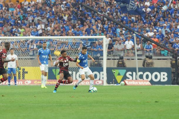Cruzeiro e Flamengo se enfrentaram pela 20 rodada do Campeonato Brasileiro