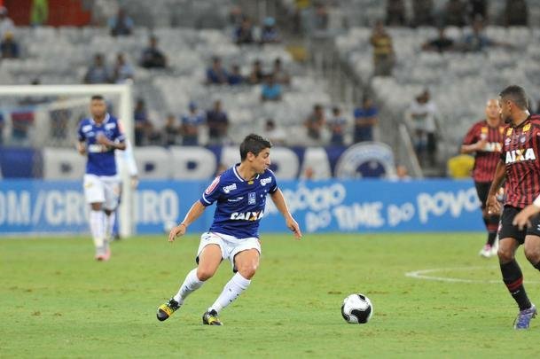 Cruzeiro e Atltico-PR jogaram no Mineiro pela terceira rodada do Grupo C da Primeira Liga