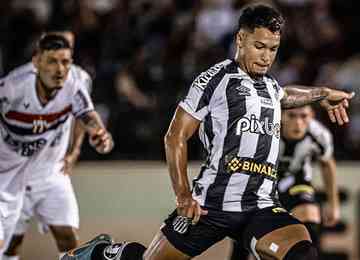 Equipe da Baixada Santista contou com gols de Lucas Lima e Marcos Leonardo e derrotou o Botafogo-SP em Ribeirão Preto, casa do adversário