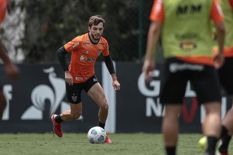 Elenco atleticano encerrou a preparação para enfrentar o Atlético-GO fora de casa