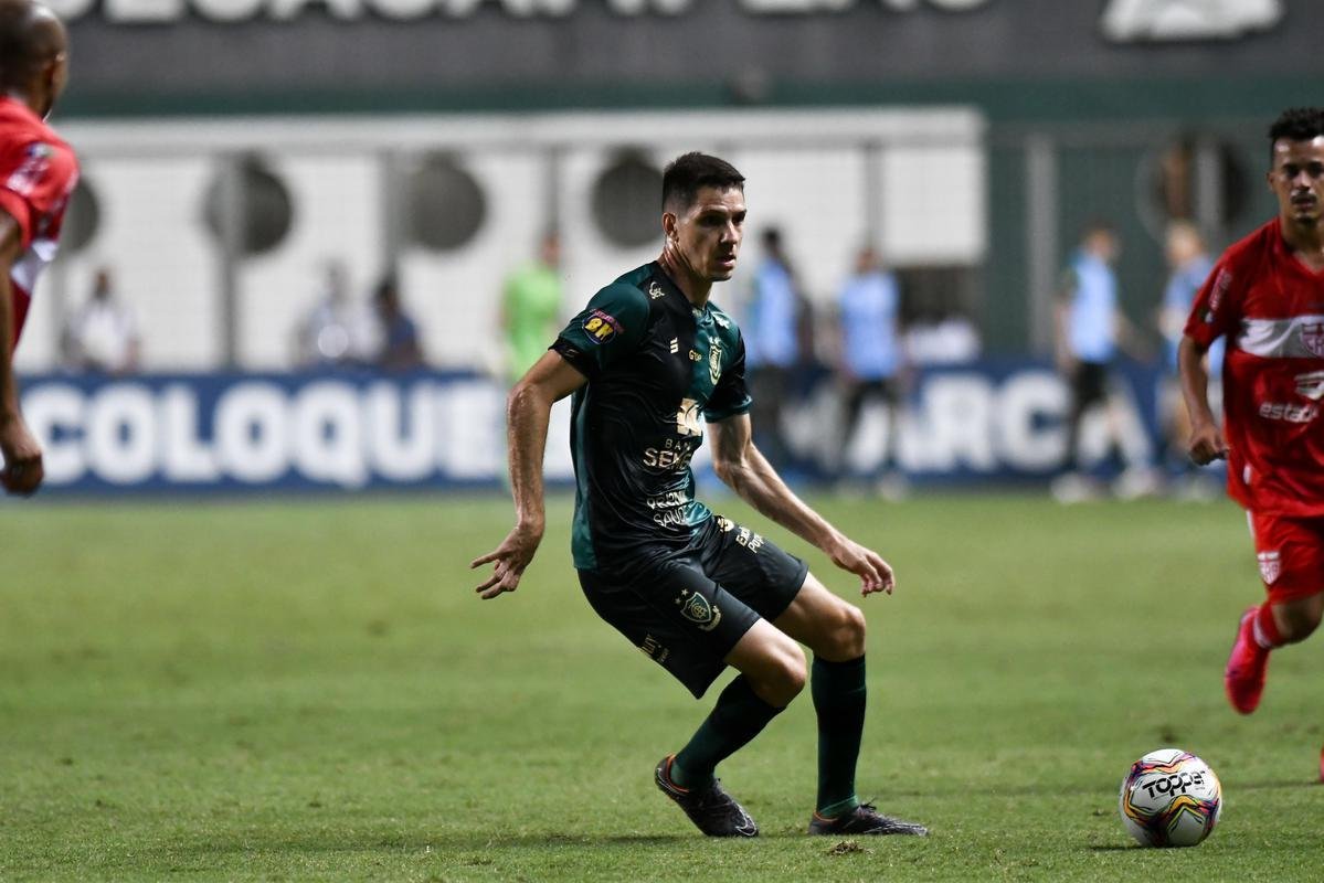 Imagens da vitória do América por 1 a 0 sobre o CRB, no Independência, pela Série B do Brasileiro