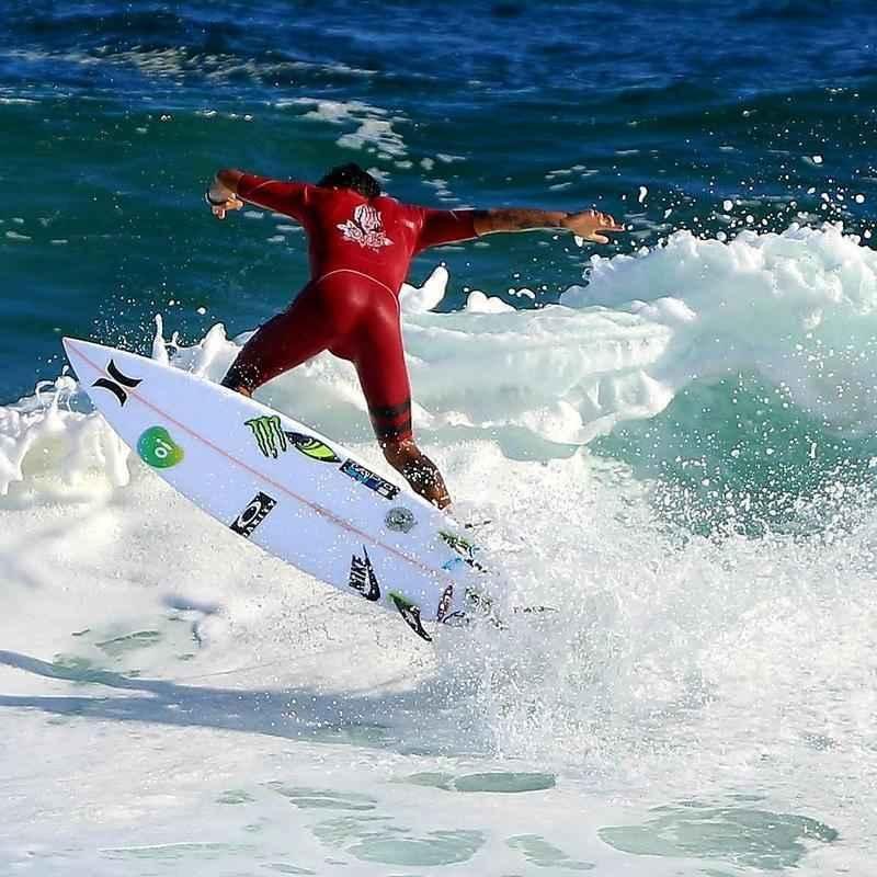 Filipe Toledo  campeo em Jeffreys Bay, na frica do Sul