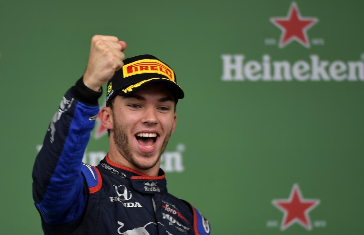 Verstappen, da RBR, venceu GP Brasil de Frmula 1, em Interlagos, So Paulo, e foi seguido de Pierre Gasly, da Toro Rosso, e Lewis Hamilton, da Mercedes