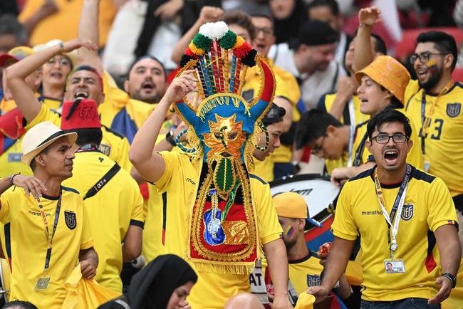 Torcedores do Equador no jogo de abertura da Copa do Mundo