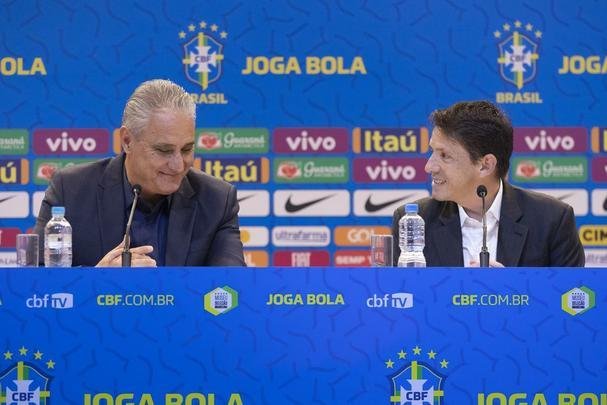Tcnico Tite convocou a equipe nacional para jogos nos Estados Unidos, em setembro.