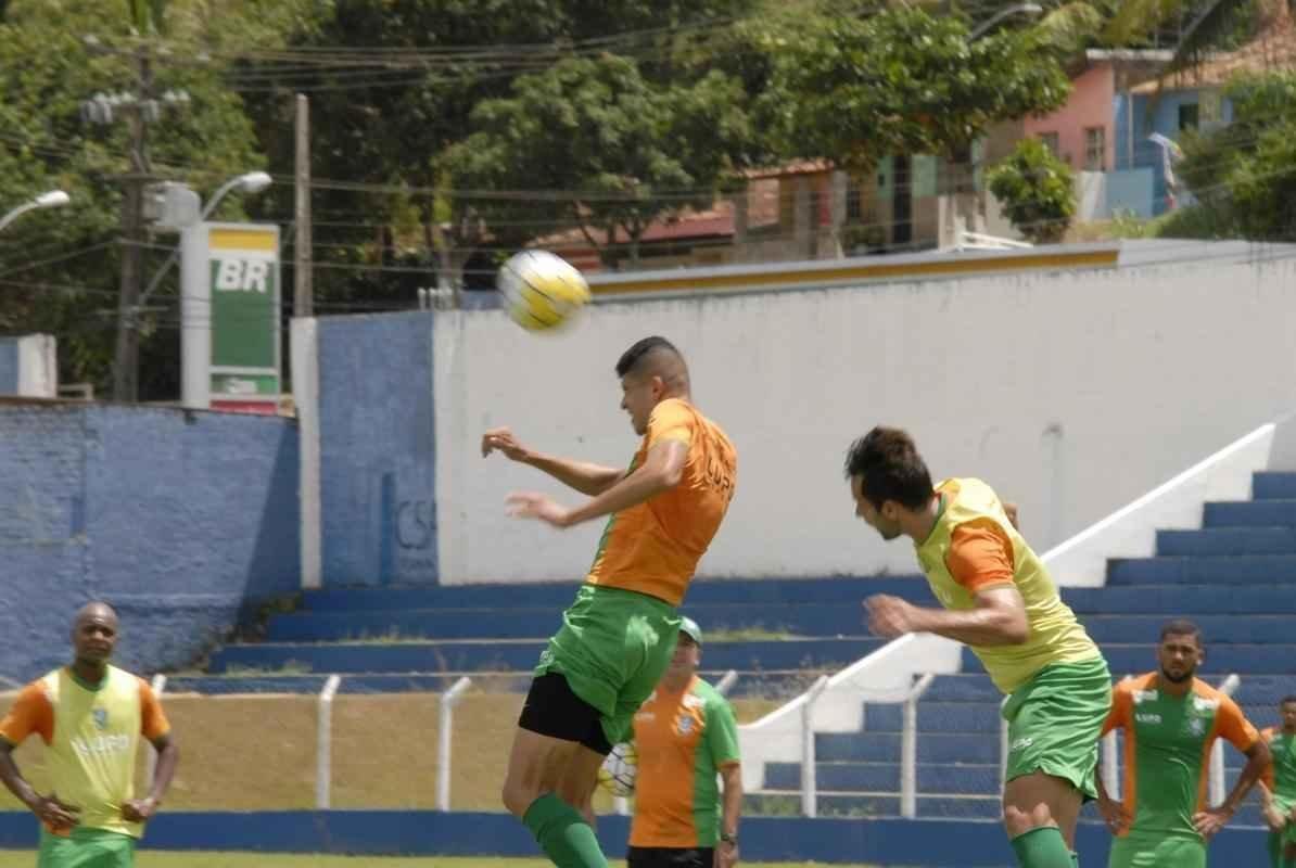 Amrica treina em Macei, no campo do CSA, para enfrentar o Murici-AL, pela Copa do Brasil