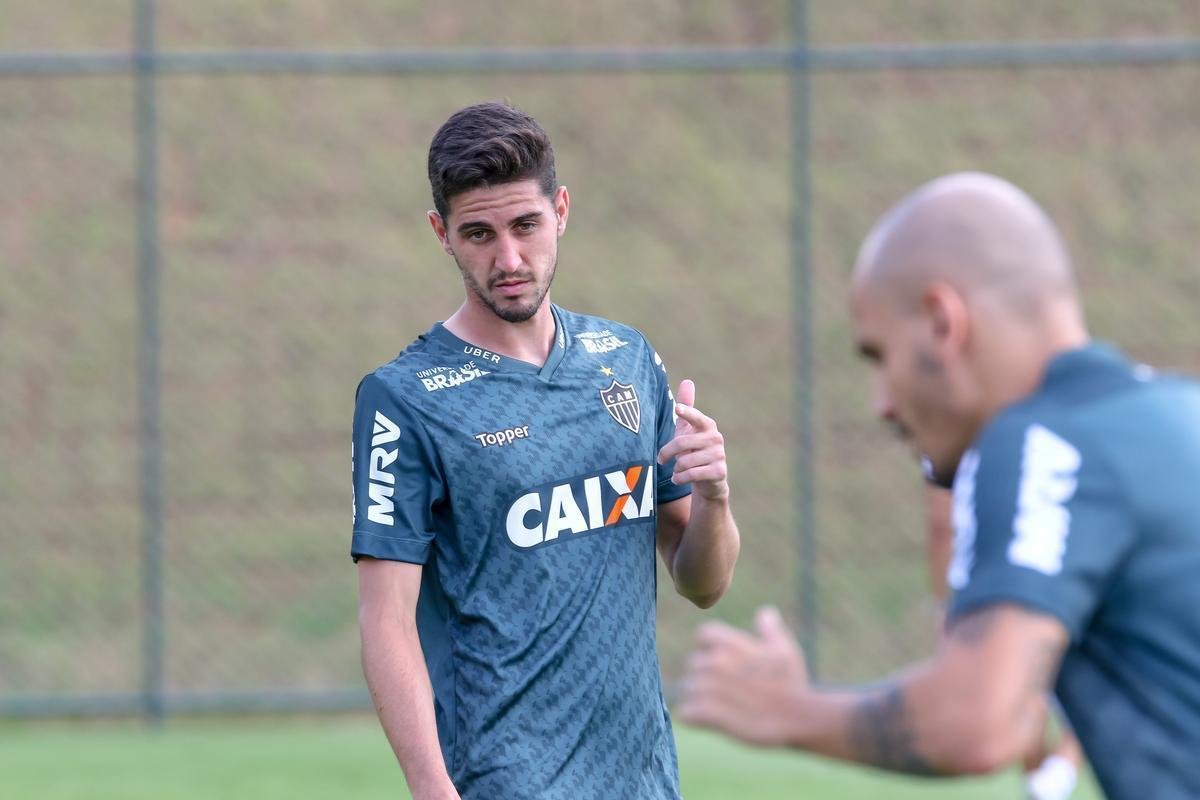 Jogadores e comisso tcnica do Atltico utilizaram novo uniforme pela primeira vez
