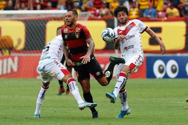 Partida entre Sport e Vitria, na Arena de Pernambuco, pela Copa do Nordeste
