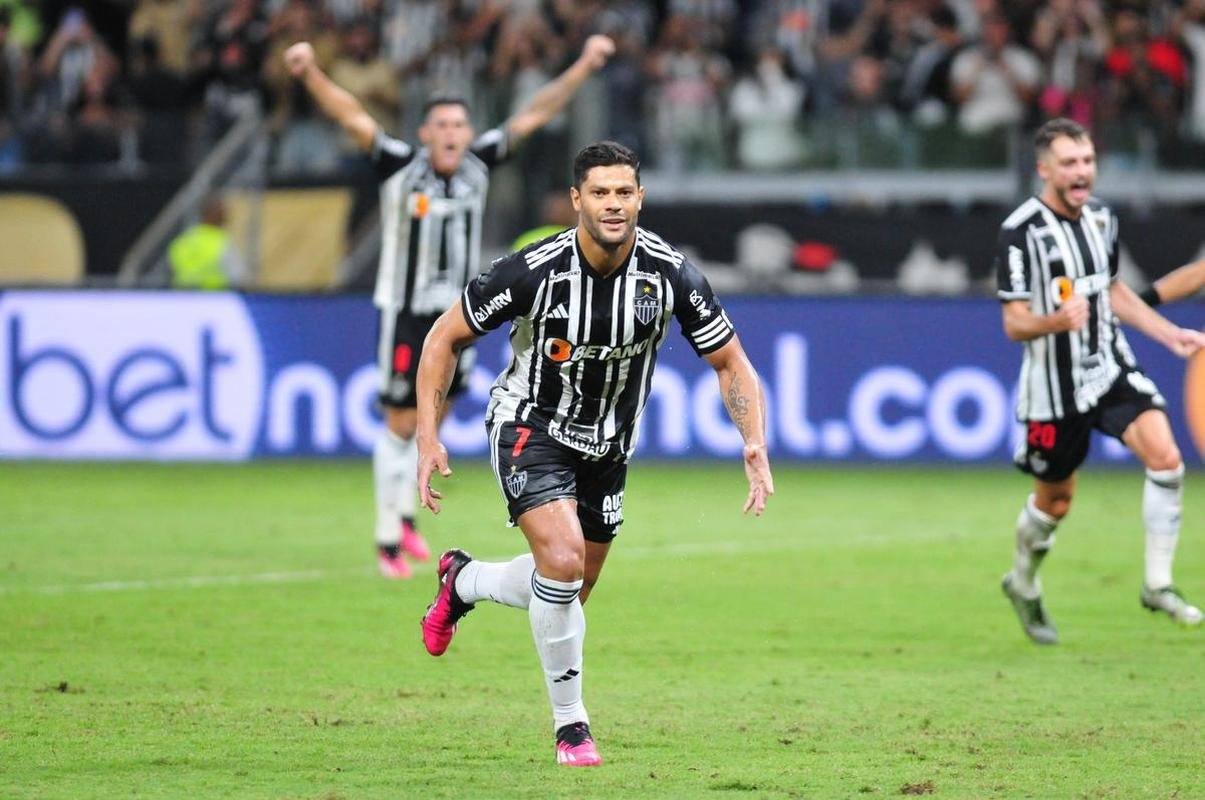 Atltico e Brasil de Pelotas-RS se enfrentaram nesta quarta-feira (12/4), no Mineiro, pela ida da terceira fase da Copa do Brasil